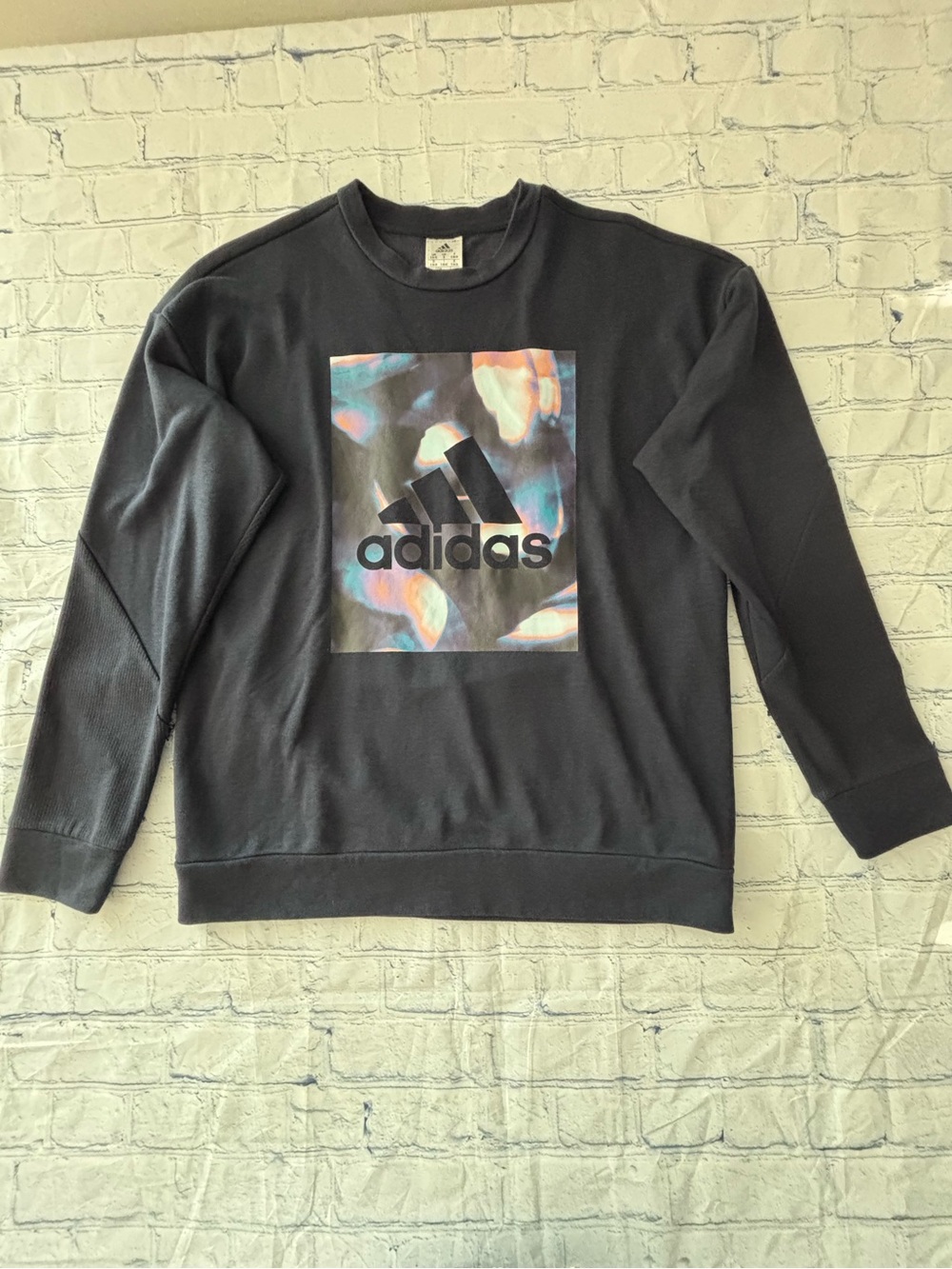 Adidas Graphic Sweatshirt – Size S (navy blue /Multicolor Abstract Logo) unisex